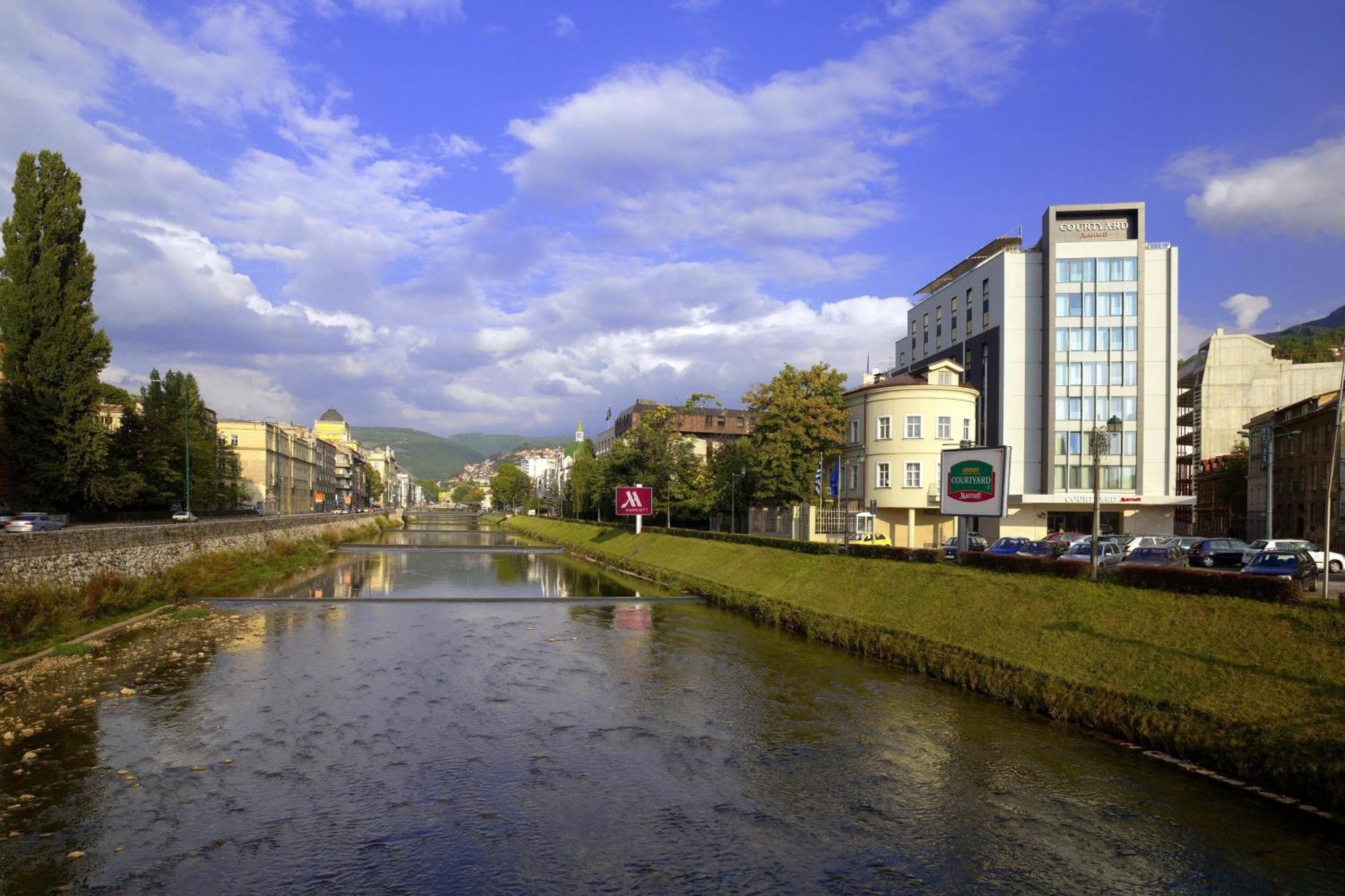 Courtyard By Marriott Sarajevo Hotell Eksteriør bilde
